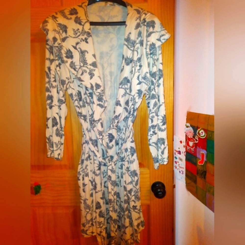 Kate Quinn Wrap Robe Women's M/L